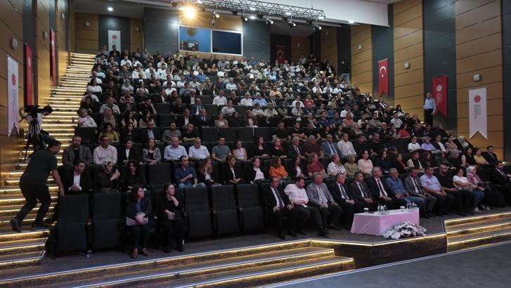 Karadeniz'de kamu personeline iletişim ve yapay zeka eğitimi