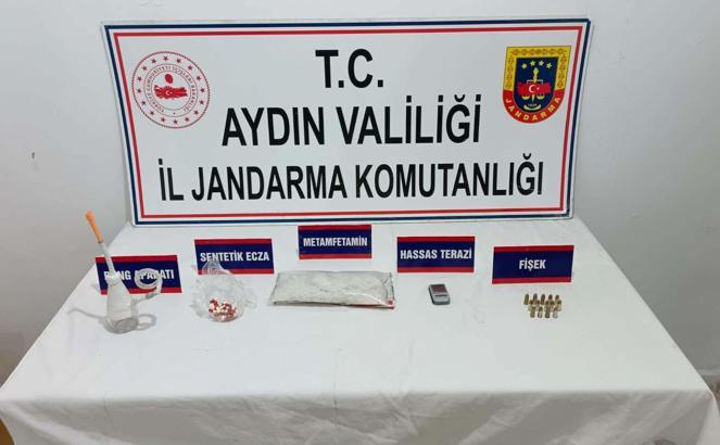Kuşadası'nda uyuşturucu operasyonu: 3 gözaltı