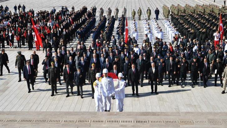 Ankara Valisi Canbolat, Anıtkabir'i ziyaret etti