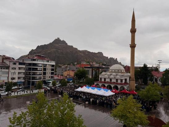 Şehit polis memuru, Giresun'da son yolculuğuna uğurlandı
