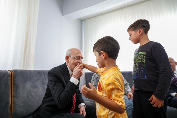 Kılıçdaroğlu, Özvarlı ailesini ziyaret etti