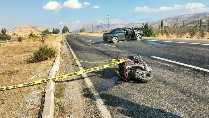 Otomobil ile çarpışan motosikletin sürücüsü öldü