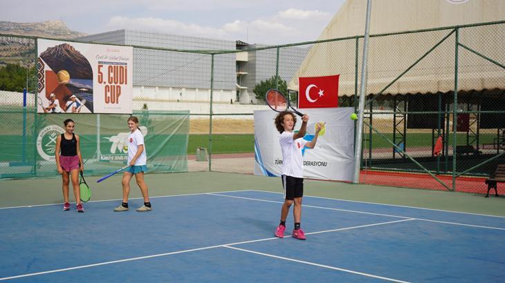 Şırnak’ta 5’inci Uluslararası Cudi Cup Tenis Turnuvası başladı