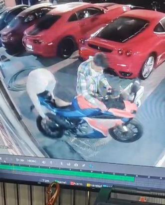 Ankara’da motosiklet hırsızlığı kamerada; 2 tutuklama