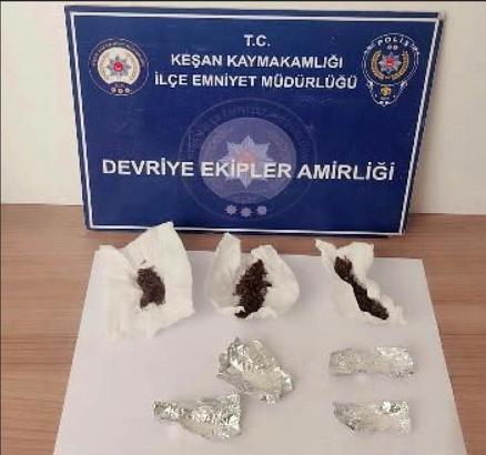 Edirne’de üzerlerinde uyuşturucu ele geçirilen 2 şüpheliye gözaltı