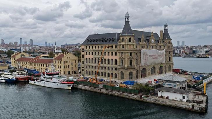 Haydarpaşa'nın temellerinde yer alan ahşap kazıkların yüzde 80'i yok olmuş