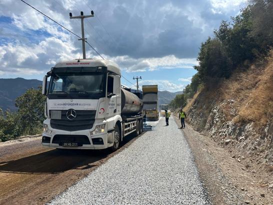 Aydın'da yol yapım ve yenileme çalışmaları sürdürülüyor