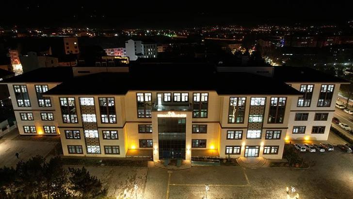 Yük asansöründe öğrencinin yaralandığı kazaya ilişkin inceleme