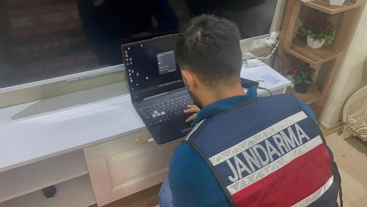 Yasa dışı sorgu paneli operasyonunda 2 gözaltı