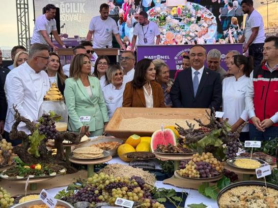 Tekirdağ'da Uluslararası Gastronomi ve Bağcılık Festivali başladı
