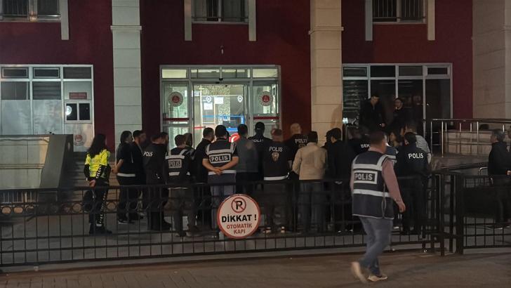 Manisa’da 11 öğrencinin yaralandığı saldırıda 7 şüpheli tutuklandı (2)