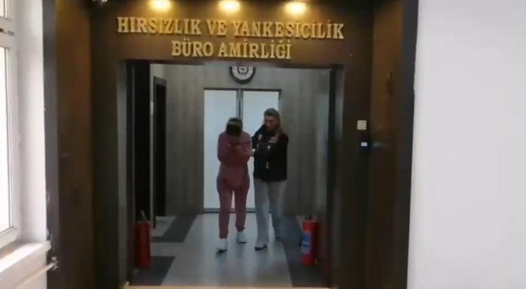 Hırsızlık şüphelisi kaçarken bindiği otobüste yakalandı