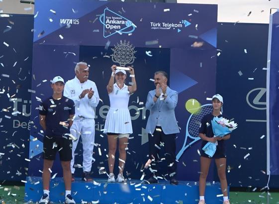 Türk Telekom Ankara Açık WTA 125’te şampiyon Berfu Cengiz