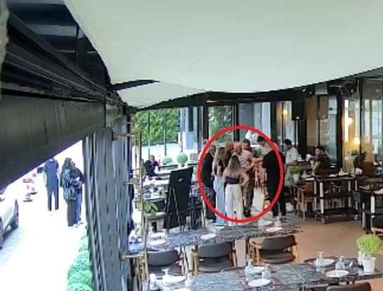 Restoranda nefes borusuna yiyecek kaçan kişiyi Heimlich manevrasıyla kurtardı
