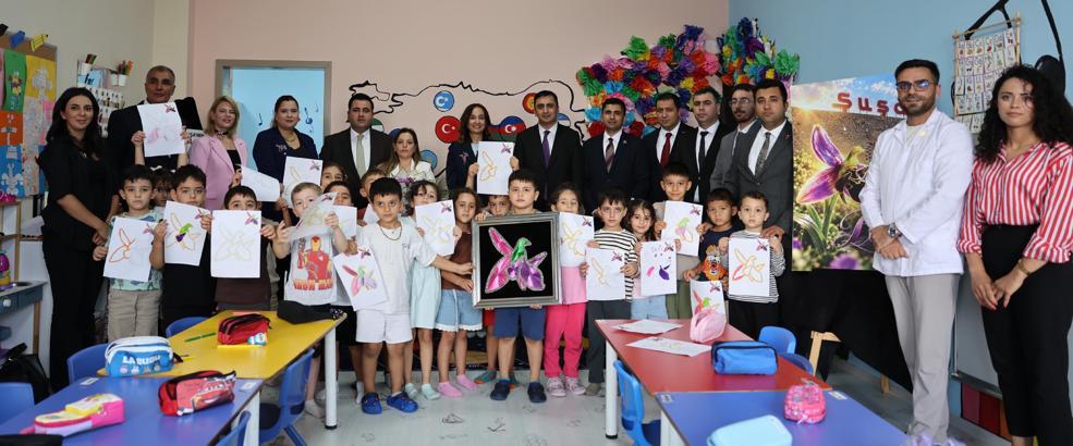 Anaokulu öğrencileri, Karabağ Zaferi'nin simgesi olan 'Har-ı Bülbül' çizimlerini boyadı