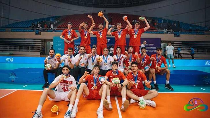 Voleybol takımı sporcuları, zihinsel antrenmanla yeteneklerini geliştirdi