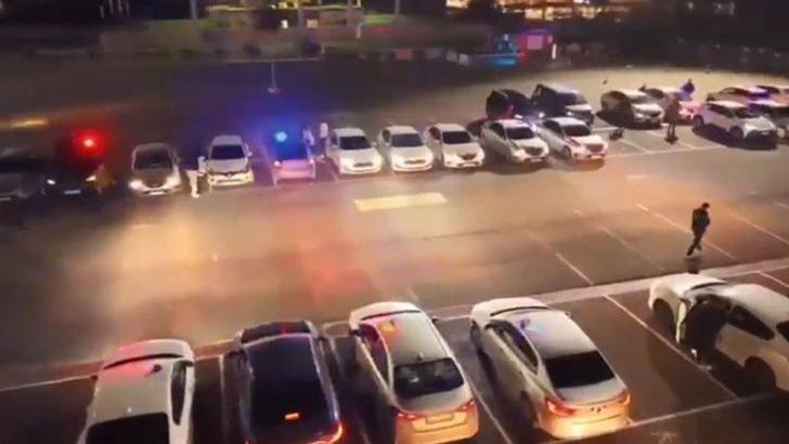 Göçmenlerin Türkiye üzerinden Avrupa'ya geçişini organize eden suç örgütüne operasyon: 14 gözaltı