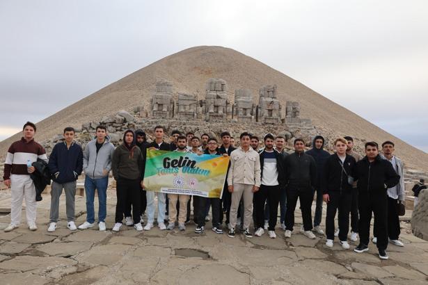 Adıyaman'da 'Gelin Tanış Olalım' projesiyle öğrenciler bir araya geldi