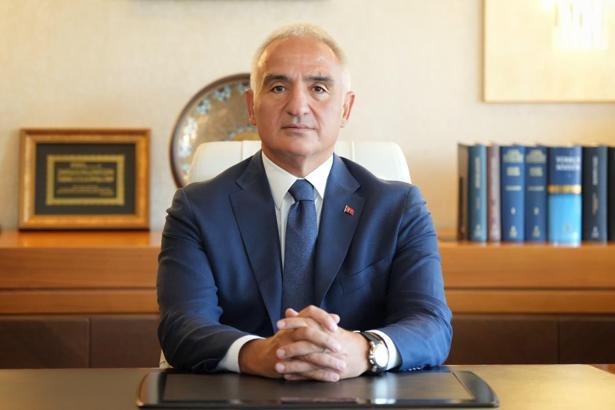 Prof. Dr. Erünsal'ın bağışladığı 525 eserlik koleksiyon, dijital erişime açıldı
