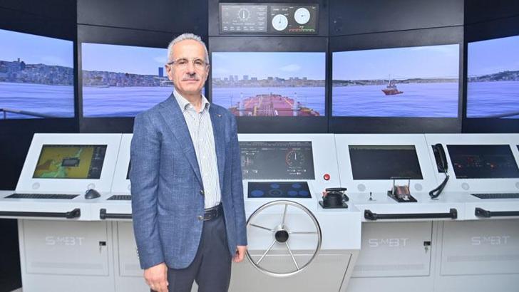 Bakan Uraloğlu: Türk sahipli deniz ticaret filosu 54,3 milyon detveyt tona ulaştı