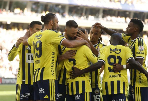 Fenerbahçe, milli ara dönüşü Çaykur Rizespor deplasmanında