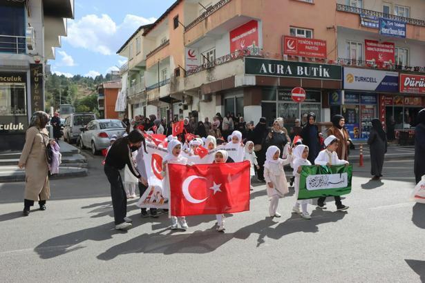 Genç’te Kur’an kursu öğrencilerinden Filistin’e destek