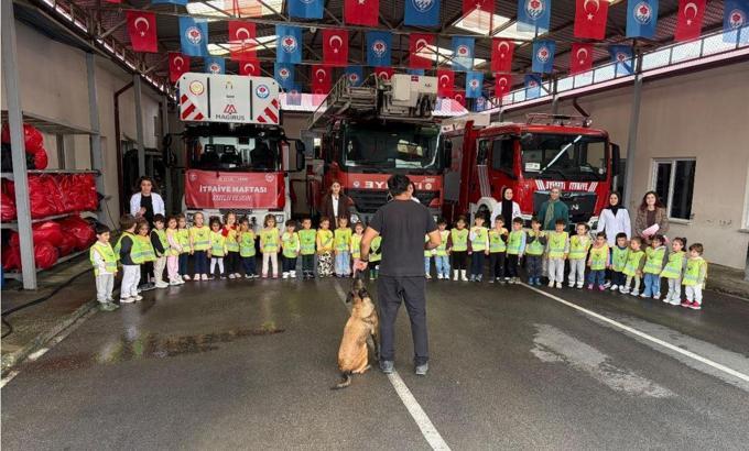 Büyükşehir İtfaiyesi'nden 5 bin 244 kişiye eğitim