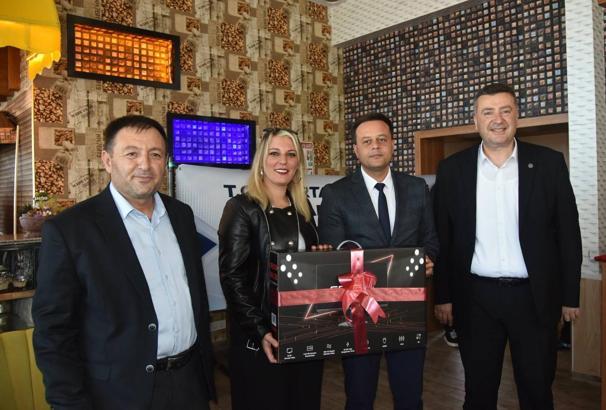 Muhtarlara ve okullara bilgisayar desteği