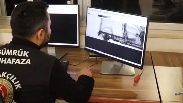 İpsala Sınır Kapısı’nda 17 bin 121 uyuşturucu hap ele geçirildi