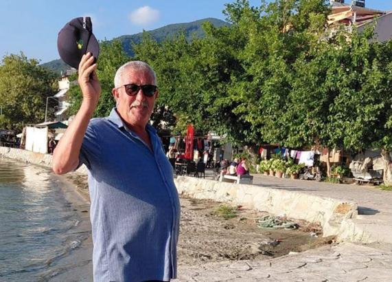 Yem kırma makinesine düşüp öldü