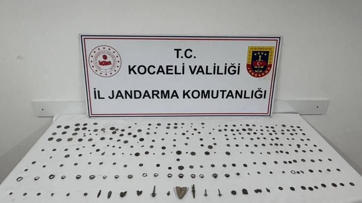 Otomobilde 271 tarihi eser ele geçirildi: 1 gözaltı