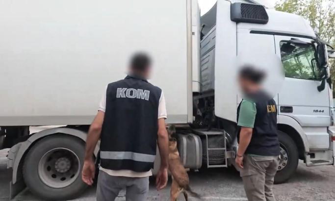 İzmit’te kaçakçılık operasyonu