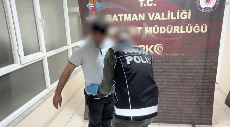 Batman’da uyuşturucuyla yakalanan 2 şüpheli tutuklandı