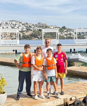 Bodrum’da çocuklar yelken için dümene geçti