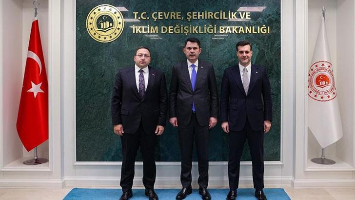 Bakan Kurum, Üsküdar Belediye Başkan Vekili Gültekin'i kabul etti