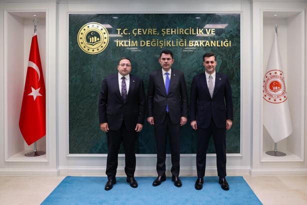Bakan Kurum, Üsküdar Belediye Başkan Vekili Gültekin'i kabul etti