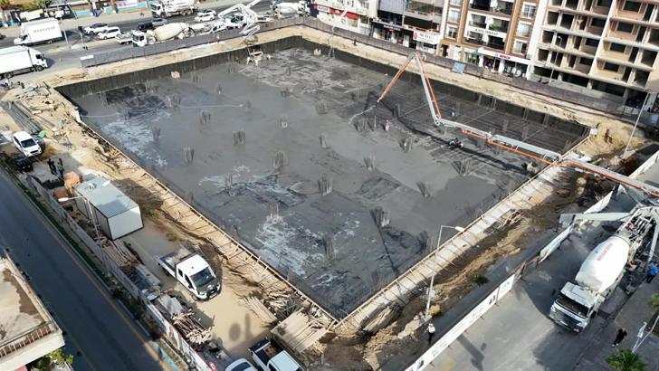 İncirliova Cumhuriyet Meydanı ve Yeraltı Otoparkı projesinde çalışmalar sürüyor