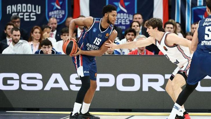 Anadolu Efes - Bayern Münich: 93-101