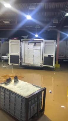 Kocaeli’de sağanak nedeniyle ev ve iş yerlerini su bastı