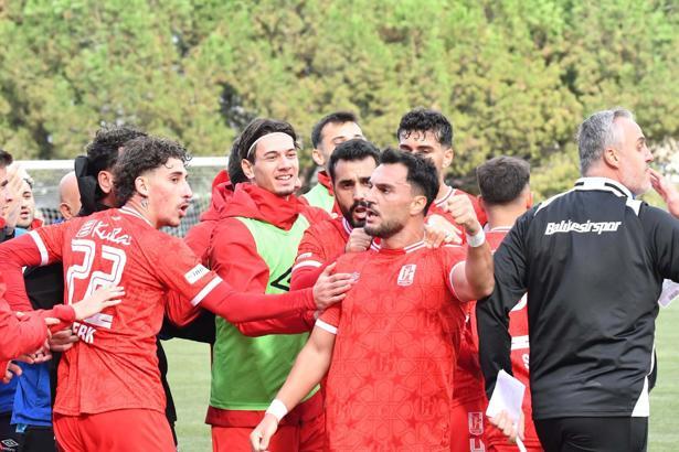 Balıkesirspor'da çifte hedef