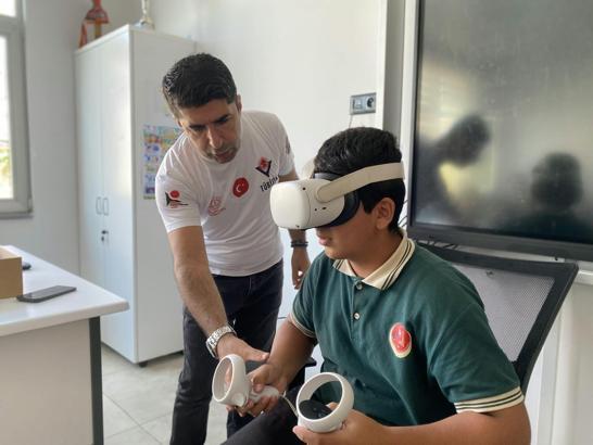 Köy okulunda bilim ve teknoloji buluşması