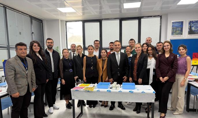 Marmaraereğlisi'nde ortaokula görsel sanatlar ile akıl ve zeka oyunları atölyesi kuruldu