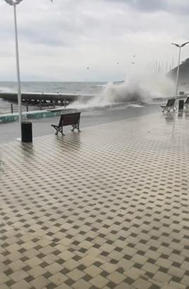 Bursa’da sağanak; dere taştı, mahsur kalanlar kurtarıldı / Ek fotoğraflar