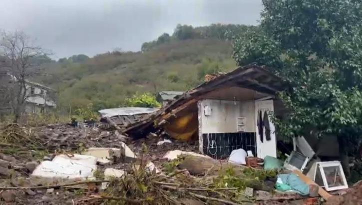 Sakarya'da sağanak; dereler taştı, evleri su bastı (10)