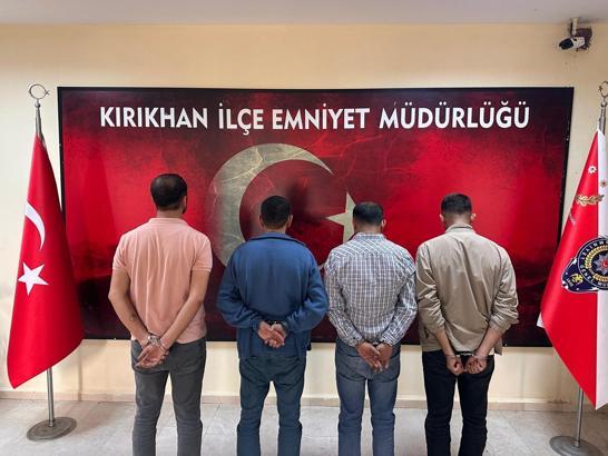 Hatay'da iş yeri ve araç kurşunlayan 4 kişi tutuklandı