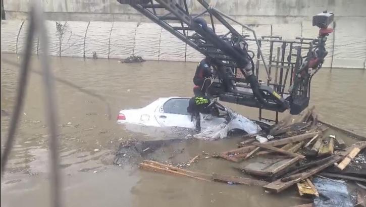 Sarıyer’de selde kaybolan Ahmet Derin’in otomobili dereden çıkarıldı; kendisi aranıyor