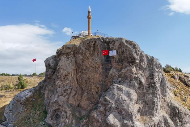 Sivas'ın sembol kayalıklarında ıslah çalışmaları tamamlandı