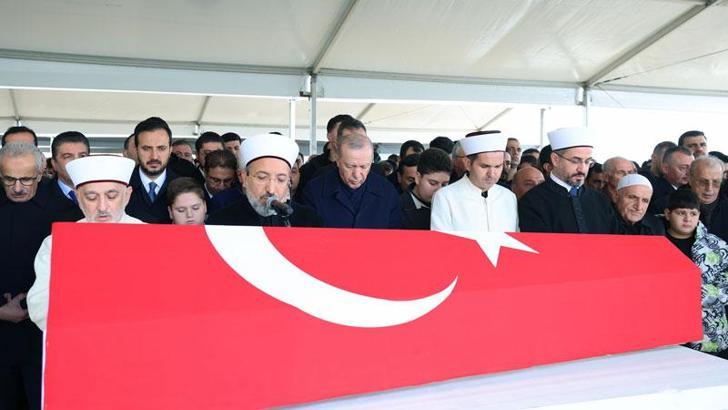 Cumhurbaşkanı Erdoğan, Dündar Ziya Gültekin’in cenaze törenine katıldı