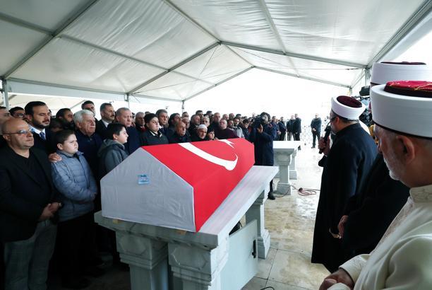 Cumhurbaşkanı Erdoğan, Dündar Ziya Gültekin’in cenaze törenine katıldı