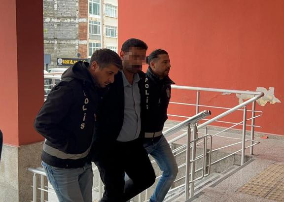 Atatürk’e hakaret ettiği suçlamasıyla gözaltına alındı